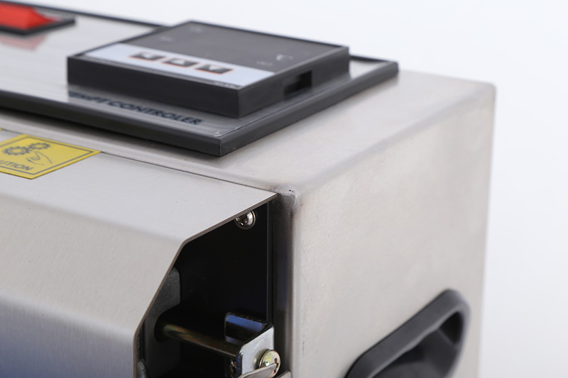 机械细节:全精铜加热块和散热块